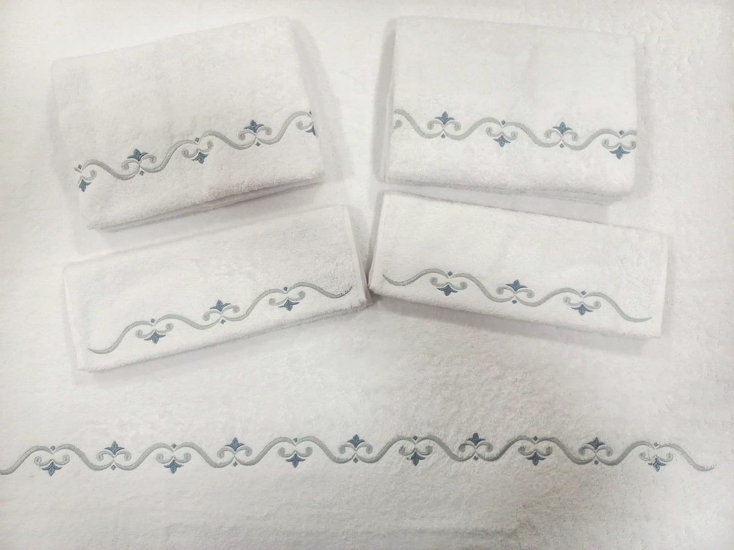 LUCY - Towel set (5 Pieces)